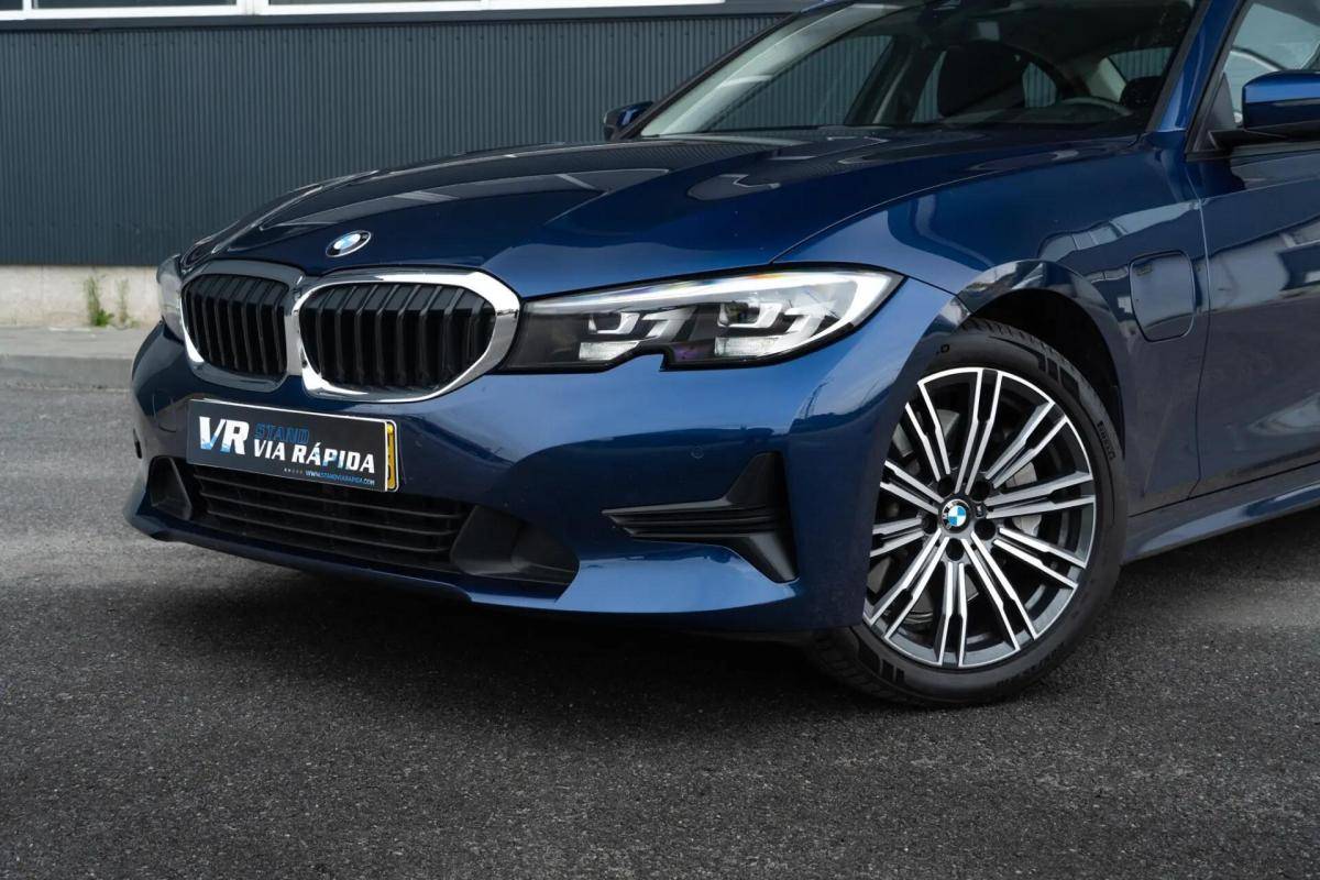 bmw-serie-3-330e-sedan-2019-hibrido-a-gasolina-1998cc