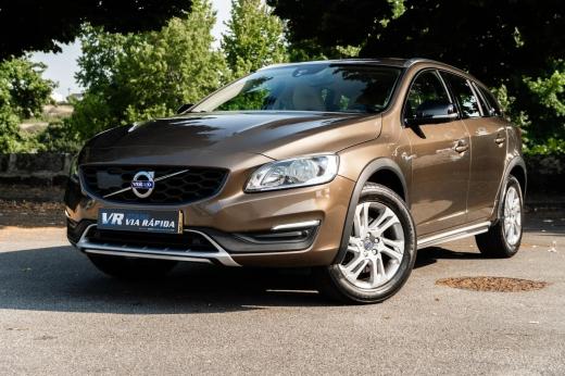 volvo-v60-cross-country-2017-diesel-1969cc
