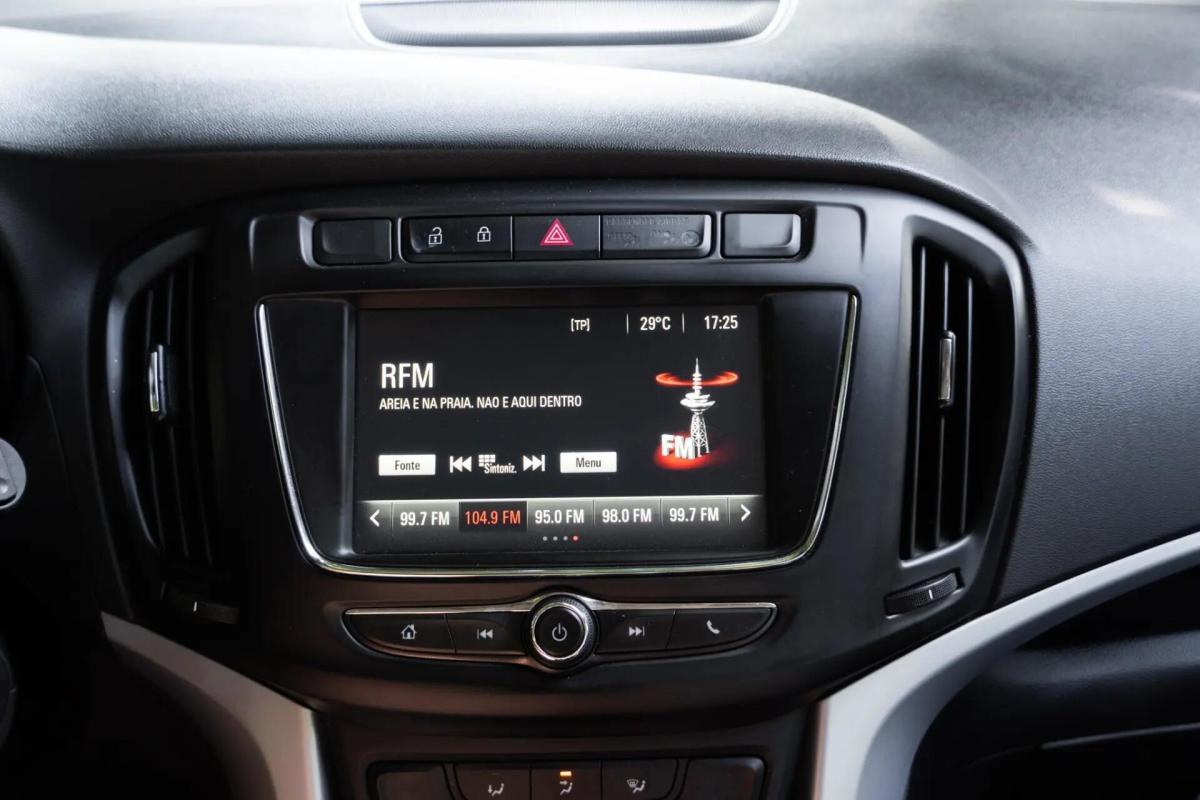 opel-zafira-2019-diesel-1598cc