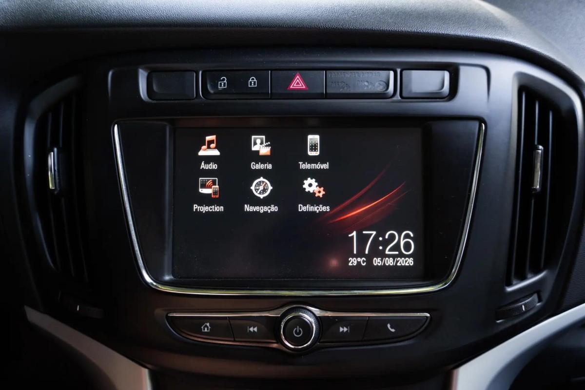 opel-zafira-2019-diesel-1598cc