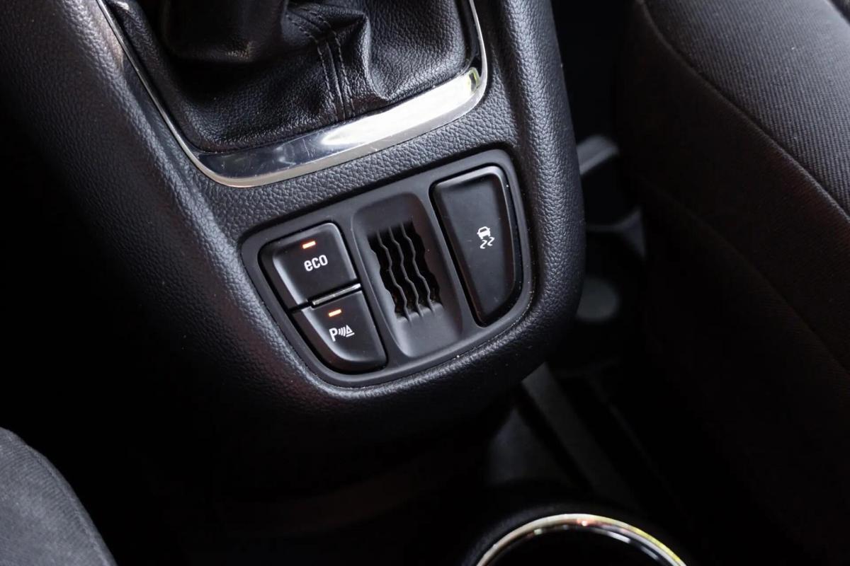 opel-zafira-2019-diesel-1598cc