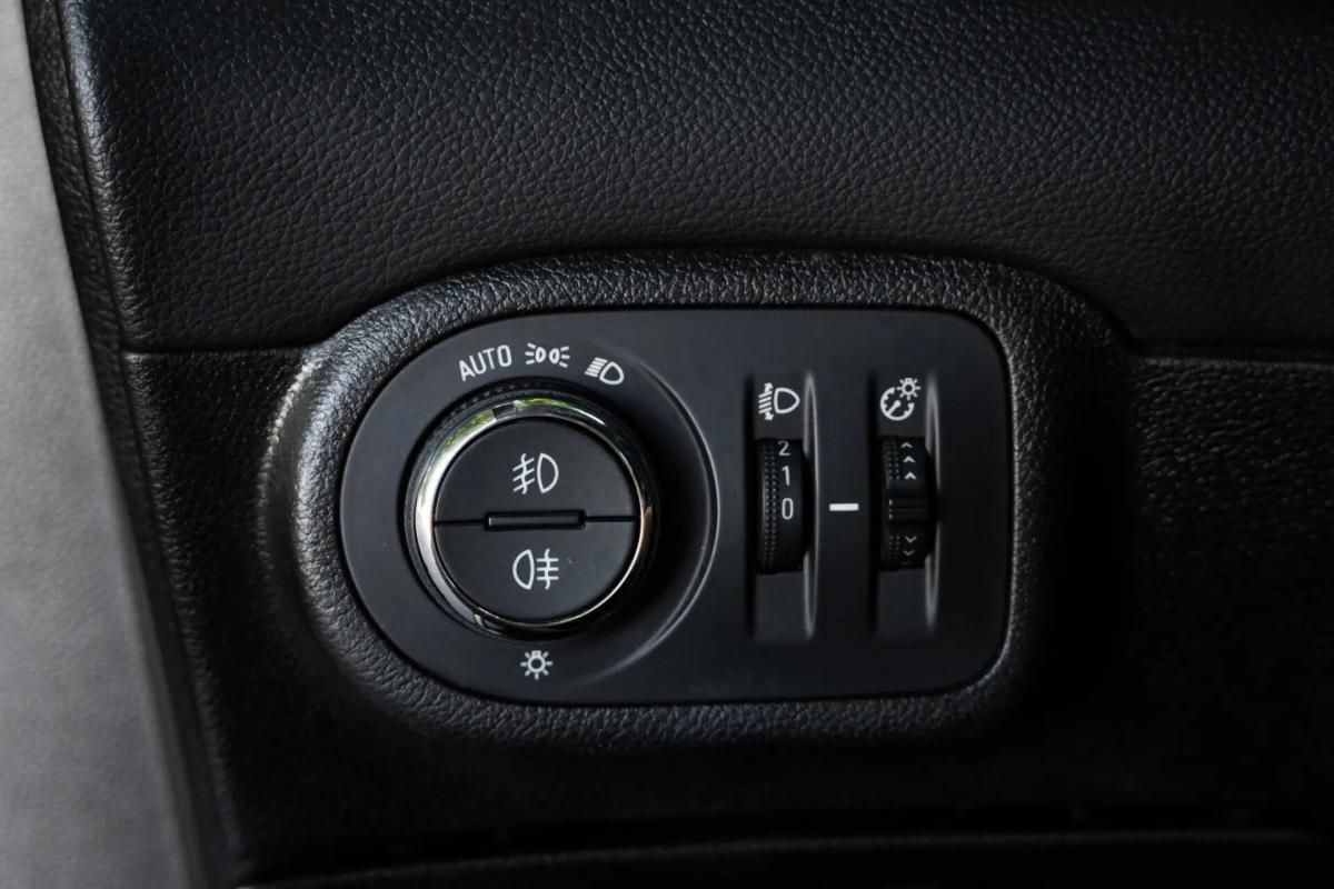 opel-zafira-2019-diesel-1598cc