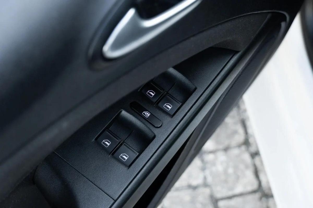 seat-leon-2012-diesel-1968cc