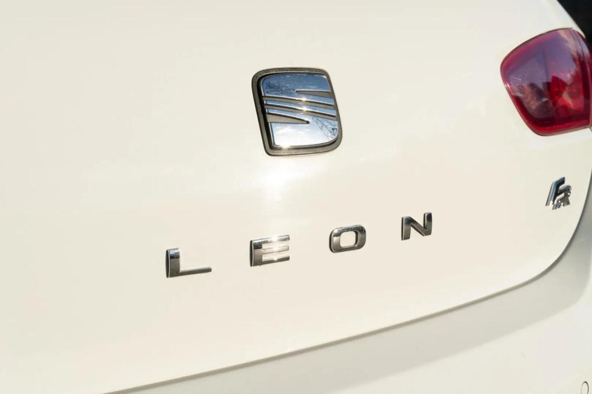 seat-leon-2012-diesel-1968cc