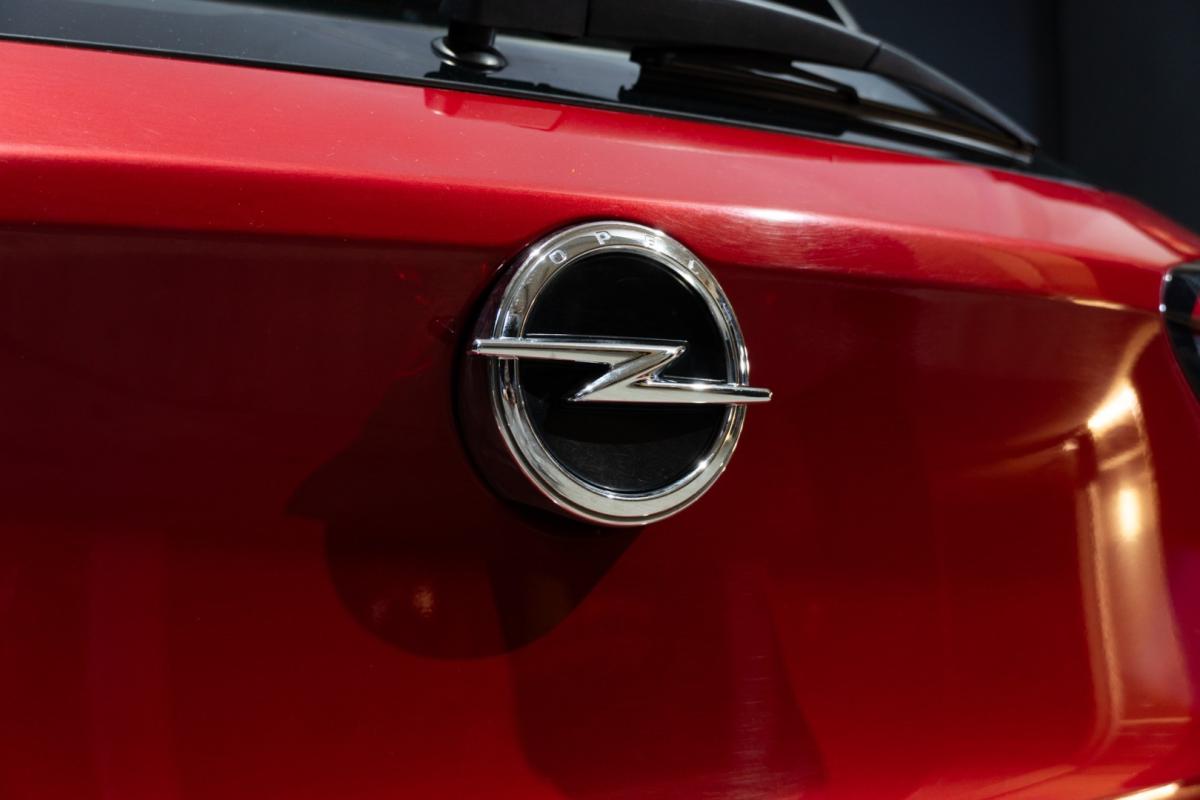 opel-corsa-2023-gasolina-1199cc
