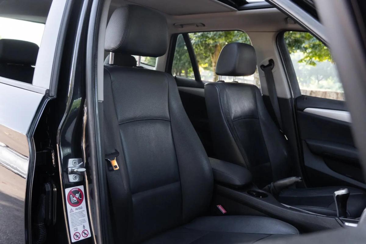 bmw-x1-sdrive20d-2010-diesel-1995cc