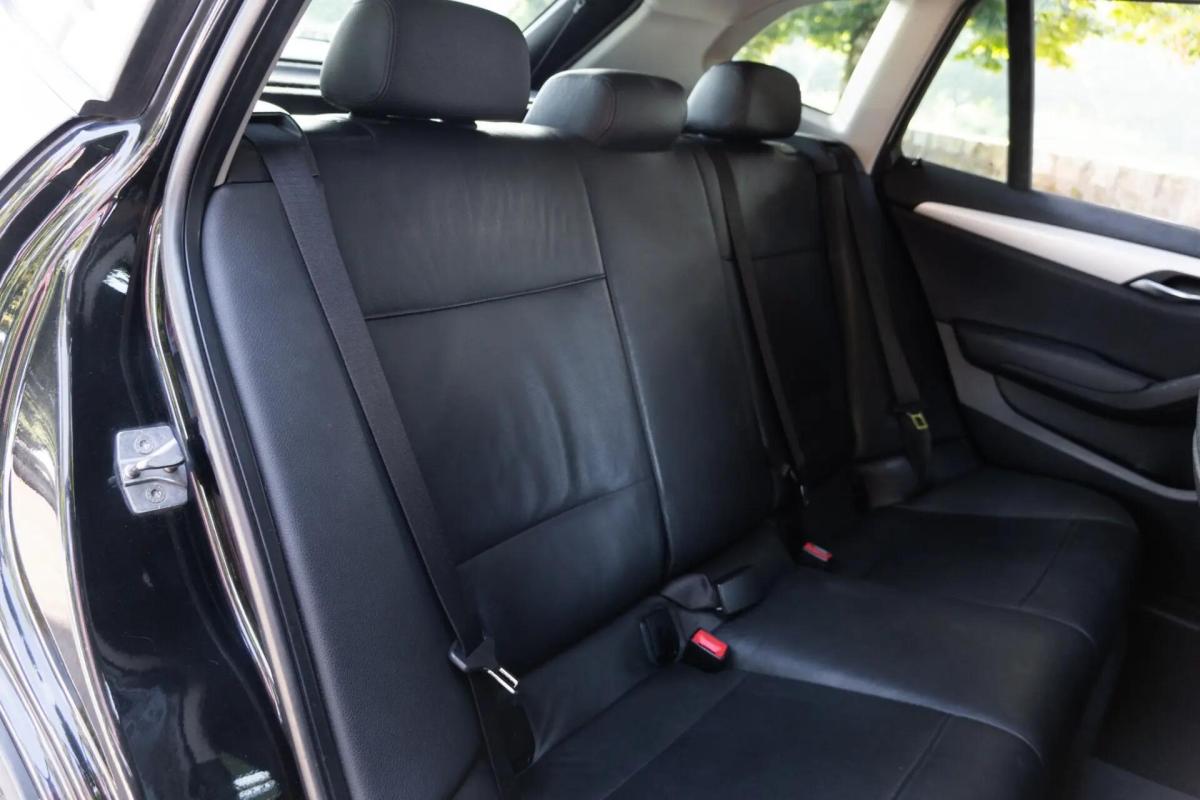 bmw-x1-sdrive20d-2010-diesel-1995cc