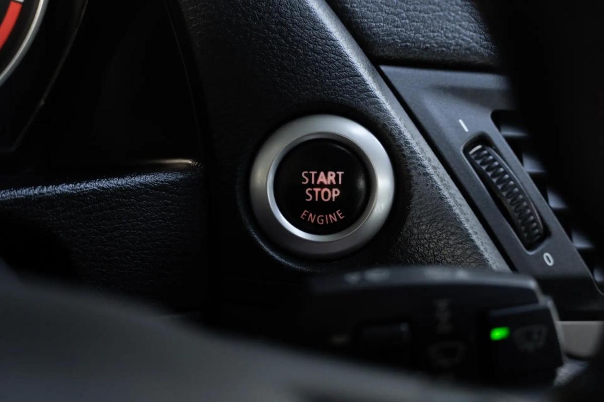 bmw-x1-sdrive20d-2010-diesel-1995cc