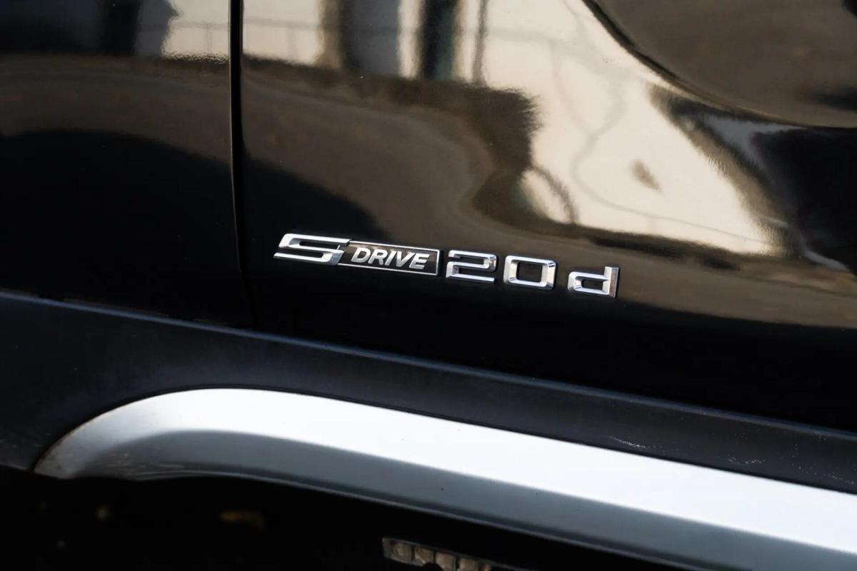 bmw-x1-sdrive20d-2010-diesel-1995cc