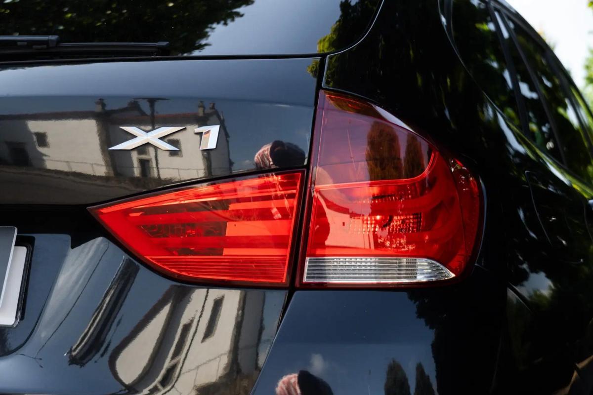 bmw-x1-sdrive20d-2010-diesel-1995cc