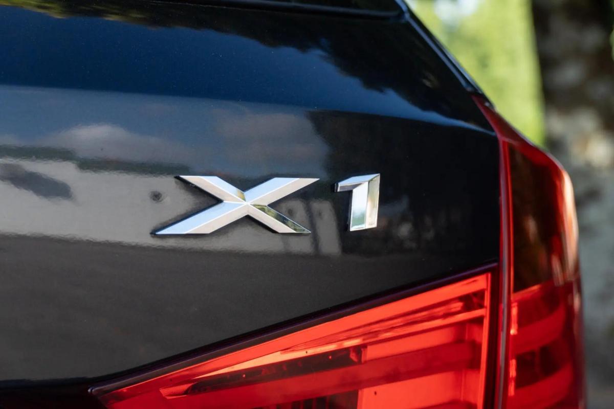 bmw-x1-sdrive20d-2010-diesel-1995cc