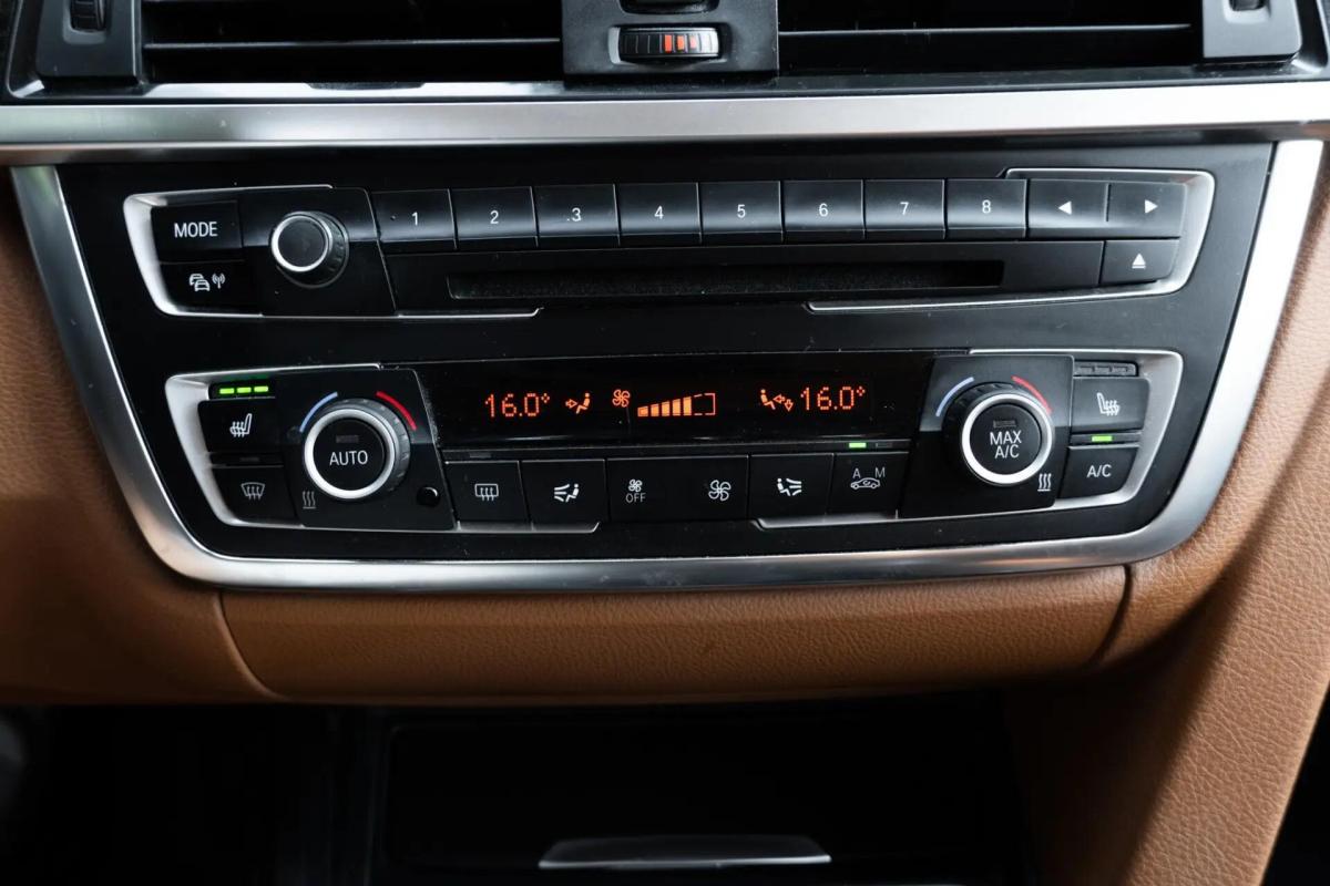 bmw-serie-3-320d-xdrive-touring-2014-diesel-1995cc