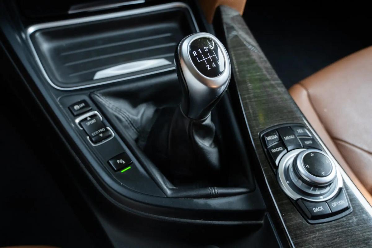 bmw-serie-3-320d-xdrive-touring-2014-diesel-1995cc