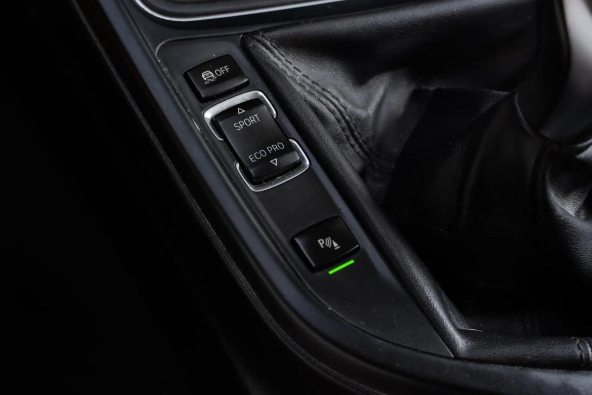 bmw-serie-3-320d-xdrive-touring-2014-diesel-1995cc