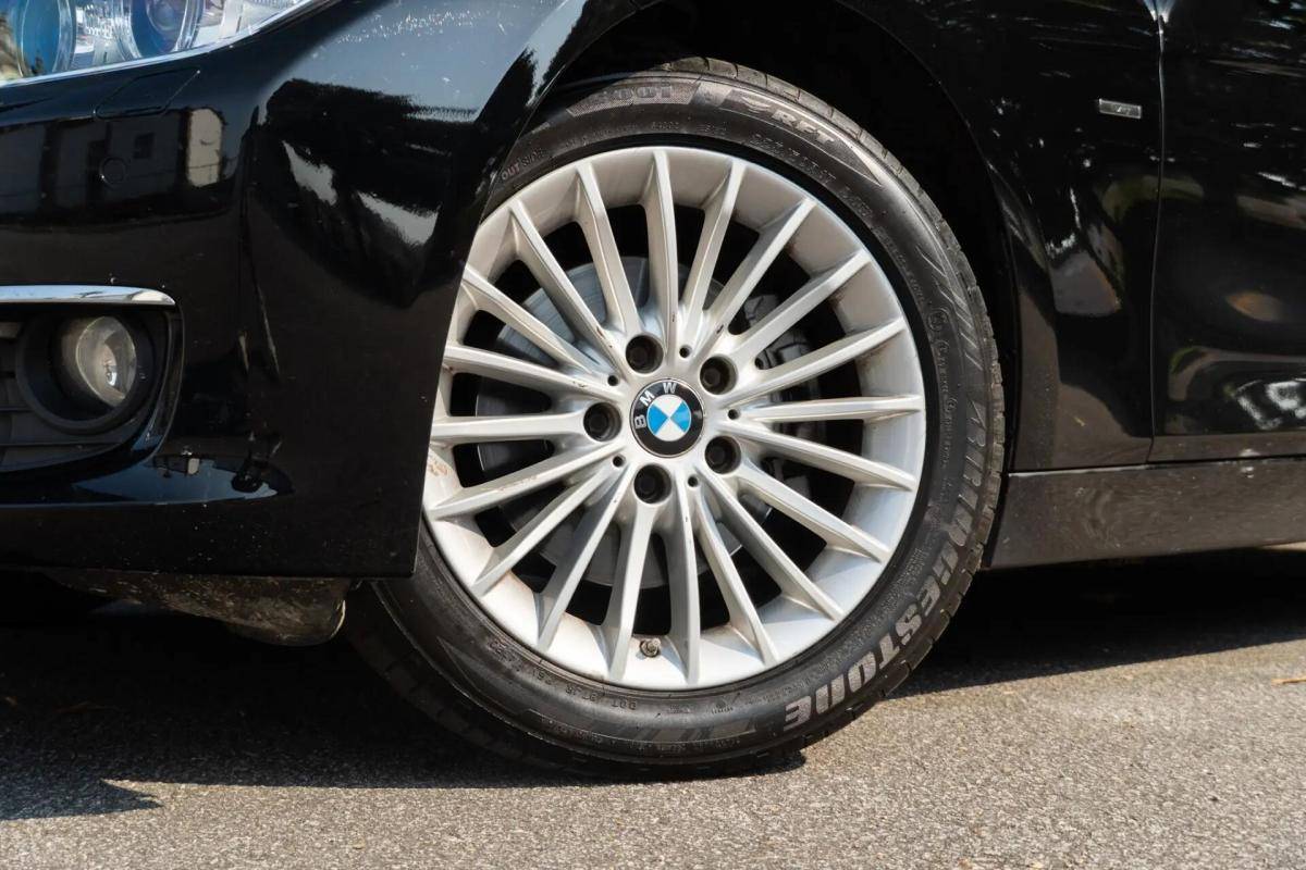 bmw-serie-3-320d-xdrive-touring-2014-diesel-1995cc