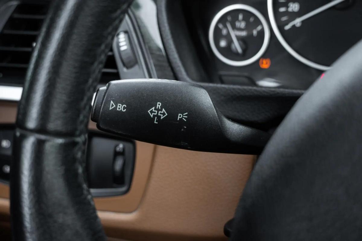 bmw-serie-3-320d-xdrive-touring-2014-diesel-1995cc
