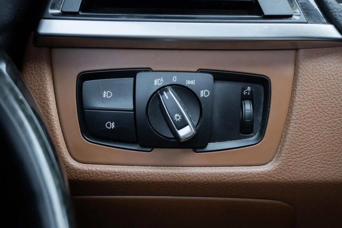 bmw-serie-3-320d-xdrive-touring-2014-diesel-1995cc