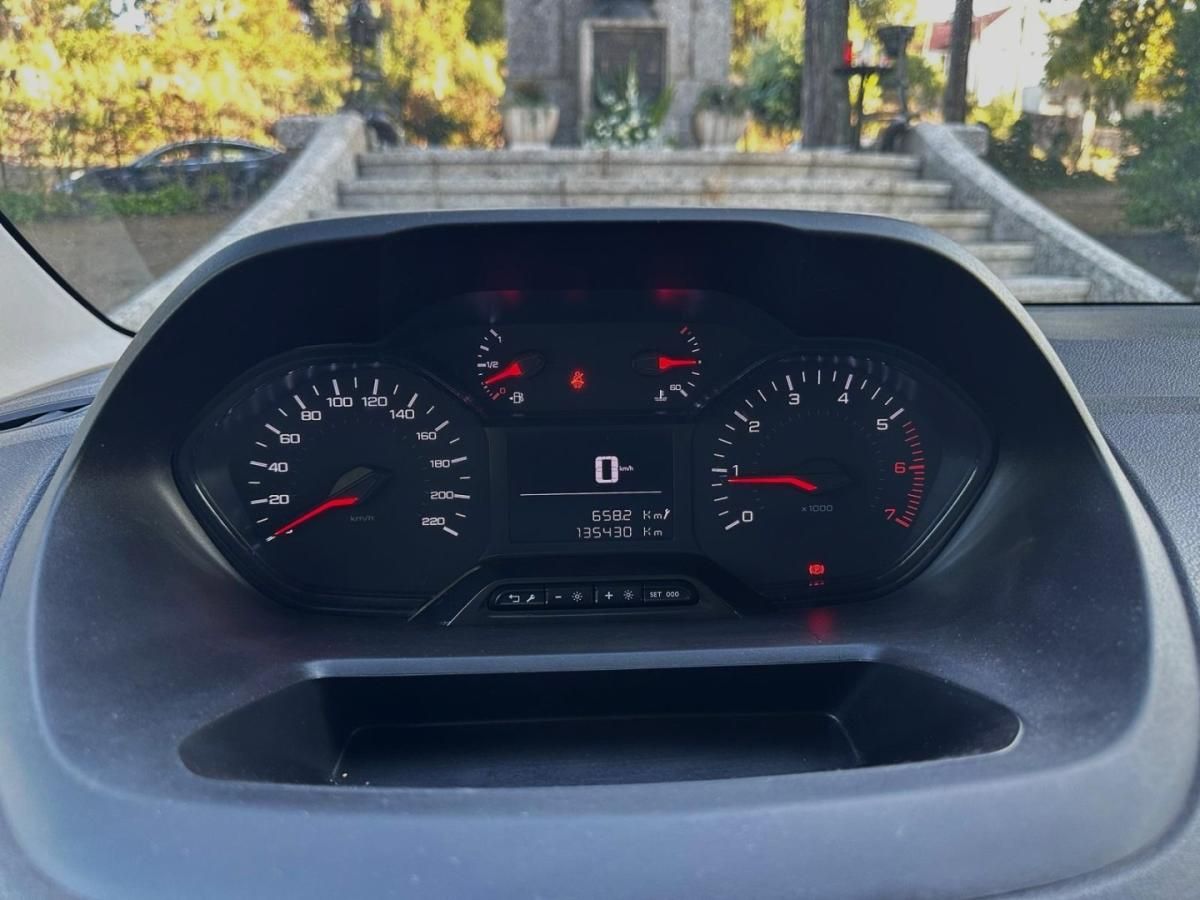 peugeot-partner-2021-diesel-1499cc