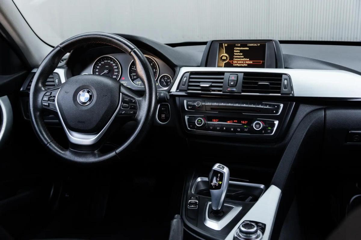 bmw-serie-3-318d-touring-2014-diesel-1995cc