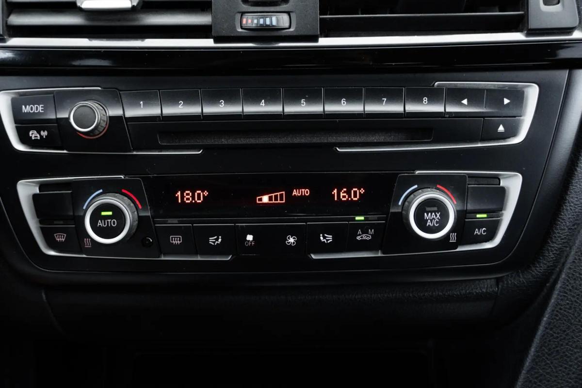 bmw-serie-3-318d-touring-2014-diesel-1995cc