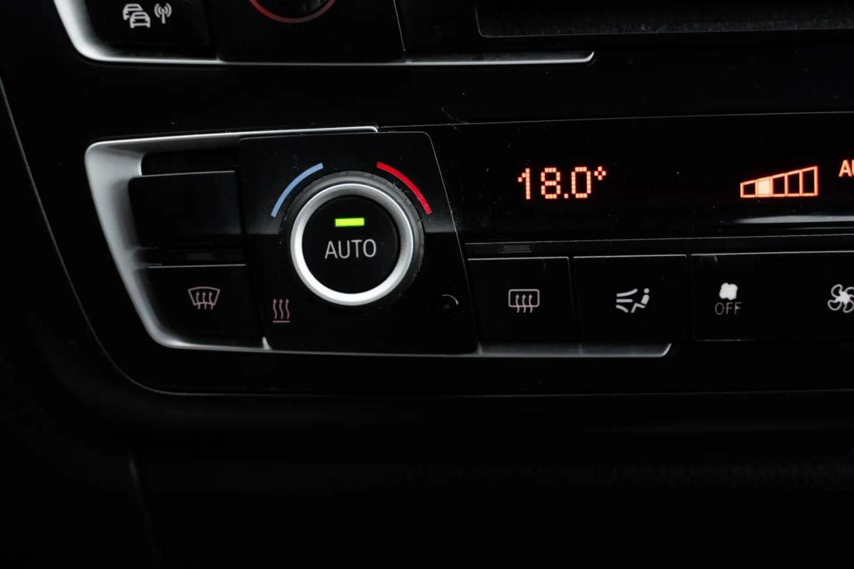 bmw-serie-3-318d-touring-2014-diesel-1995cc