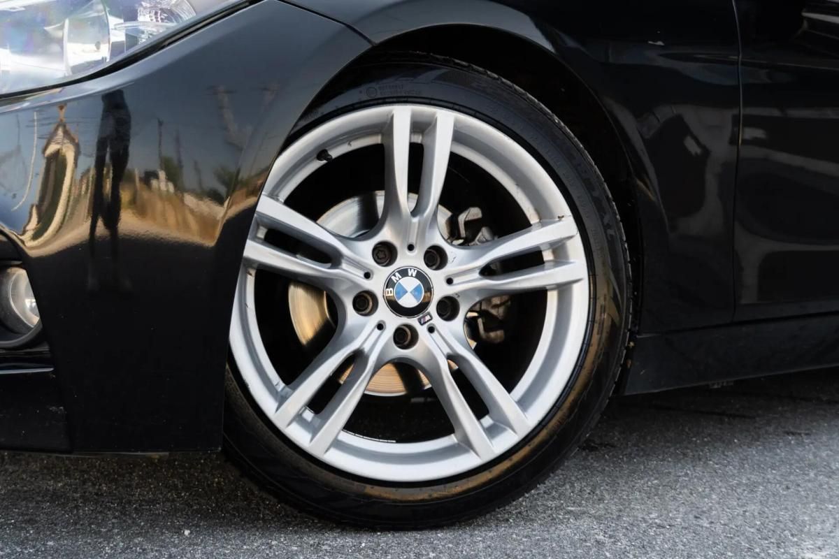 bmw-serie-3-318d-touring-2014-diesel-1995cc