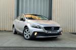 volvo-v40-cross-country-2014-diesel-1560cc