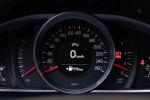 volvo-v40-cross-country-2014-diesel-1560cc