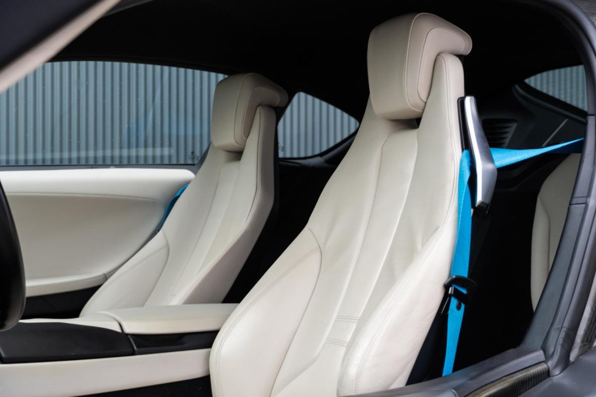 bmw-i8-2015-hibrido-1499cc