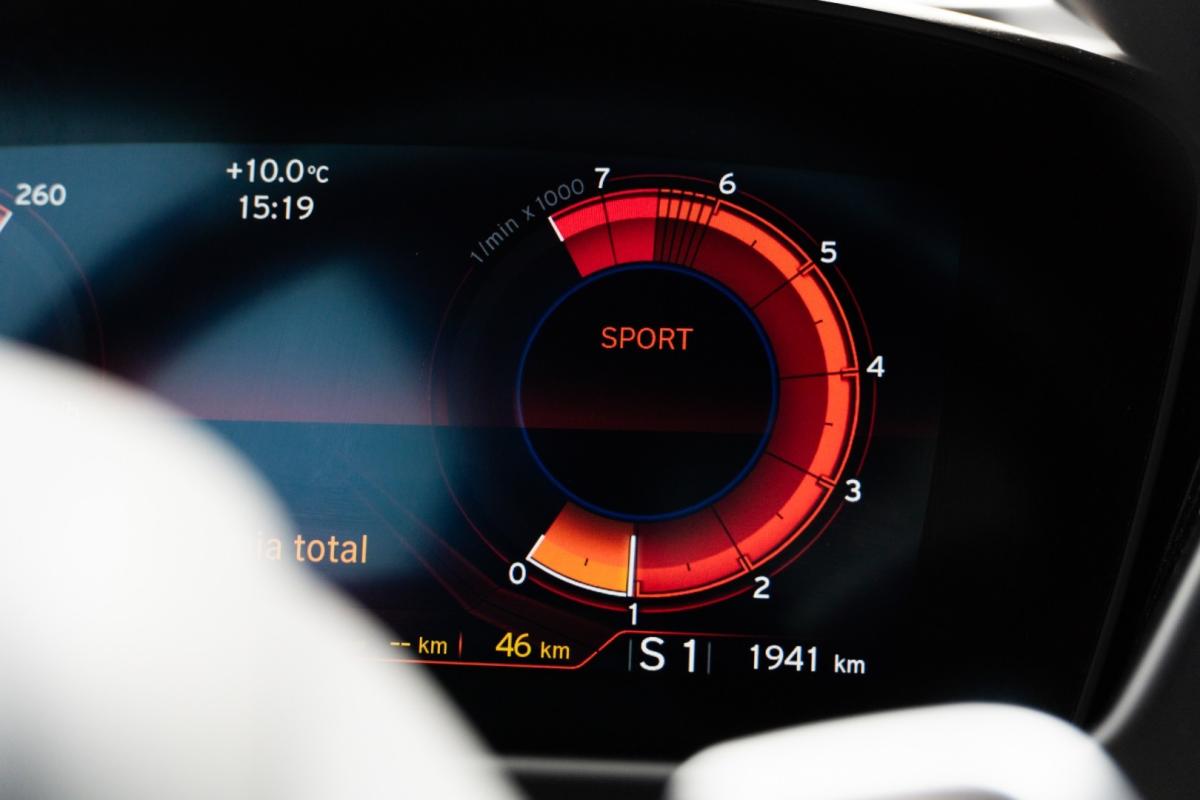 bmw-i8-2015-hibrido-1499cc