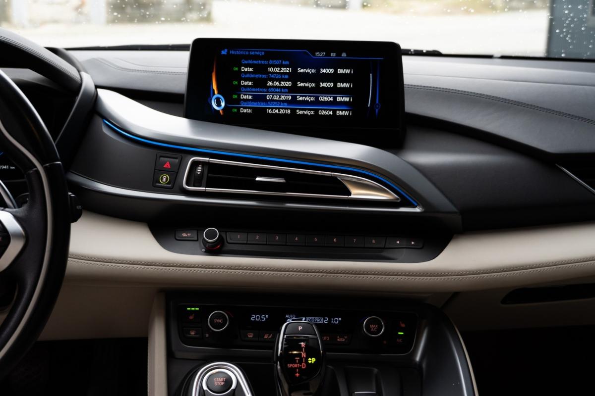 bmw-i8-2015-hibrido-1499cc