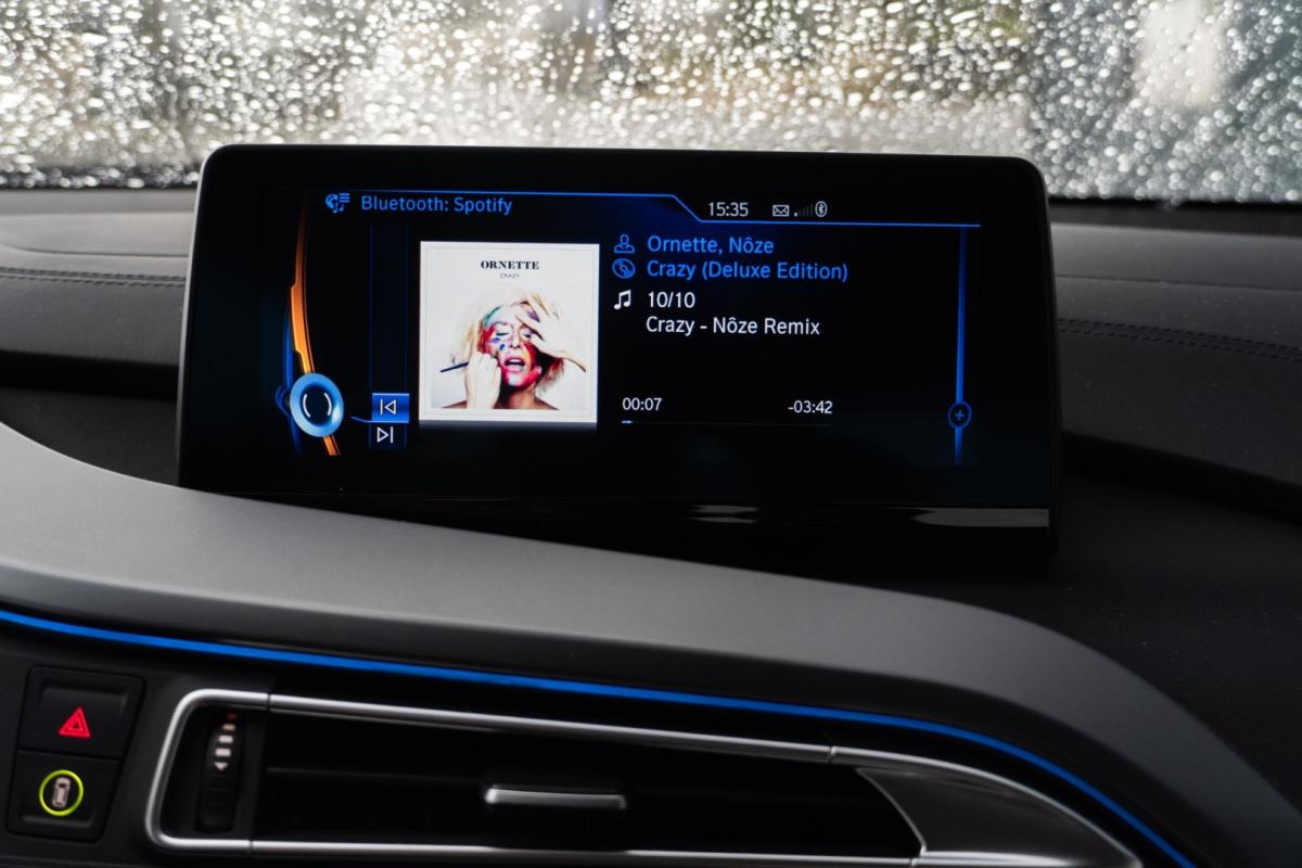 bmw-i8-2015-hibrido-1499cc