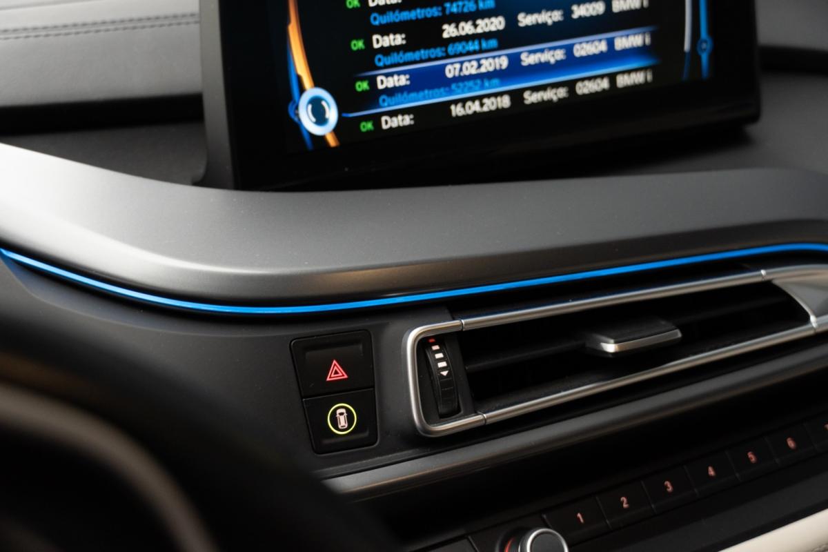 bmw-i8-2015-hibrido-1499cc