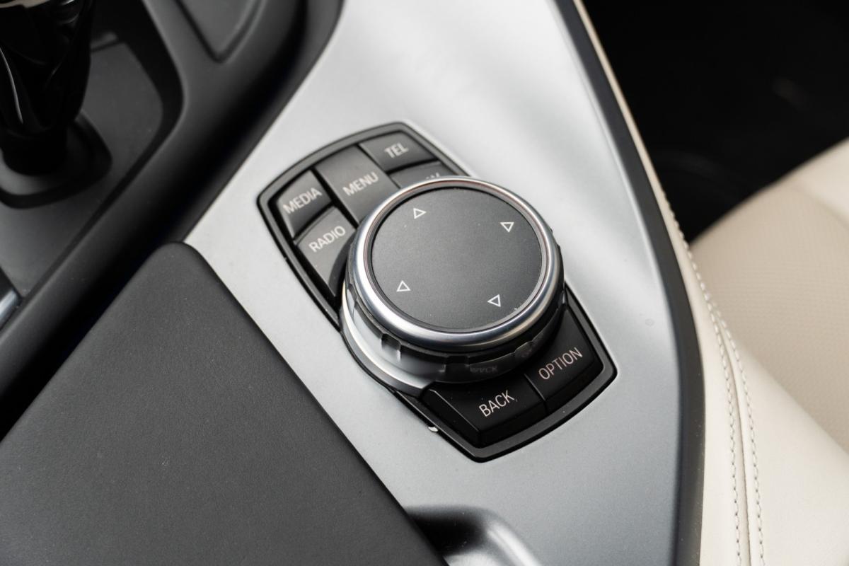 bmw-i8-2015-hibrido-1499cc