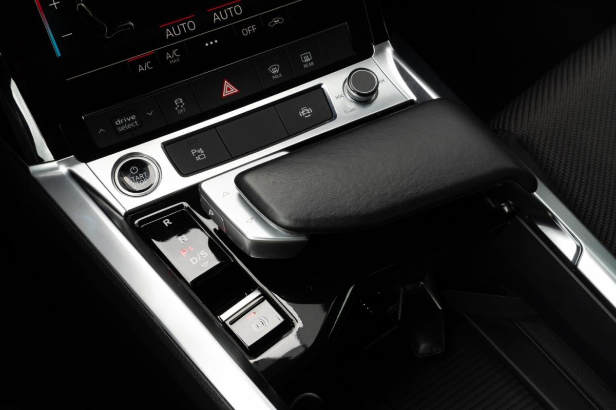audi-q8-e-tron-2023-eletrico-0cc