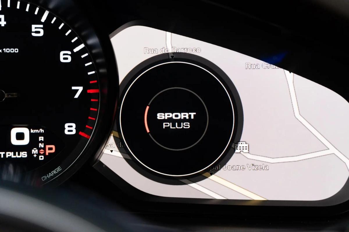 porsche-panamera-sport-turismo-2018-hibrido-a-gasolina-2894cc