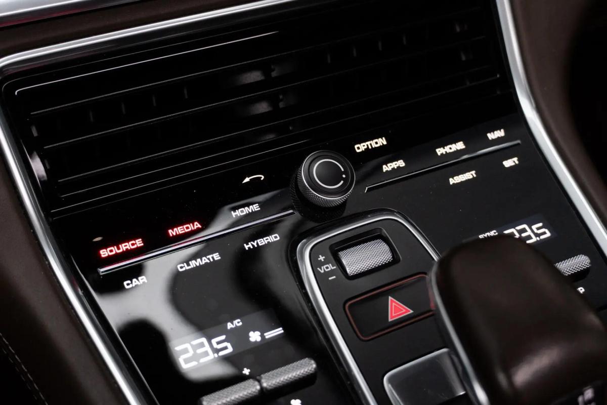 porsche-panamera-sport-turismo-2018-hibrido-a-gasolina-2894cc