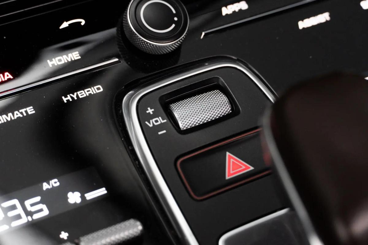 porsche-panamera-sport-turismo-2018-hibrido-a-gasolina-2894cc