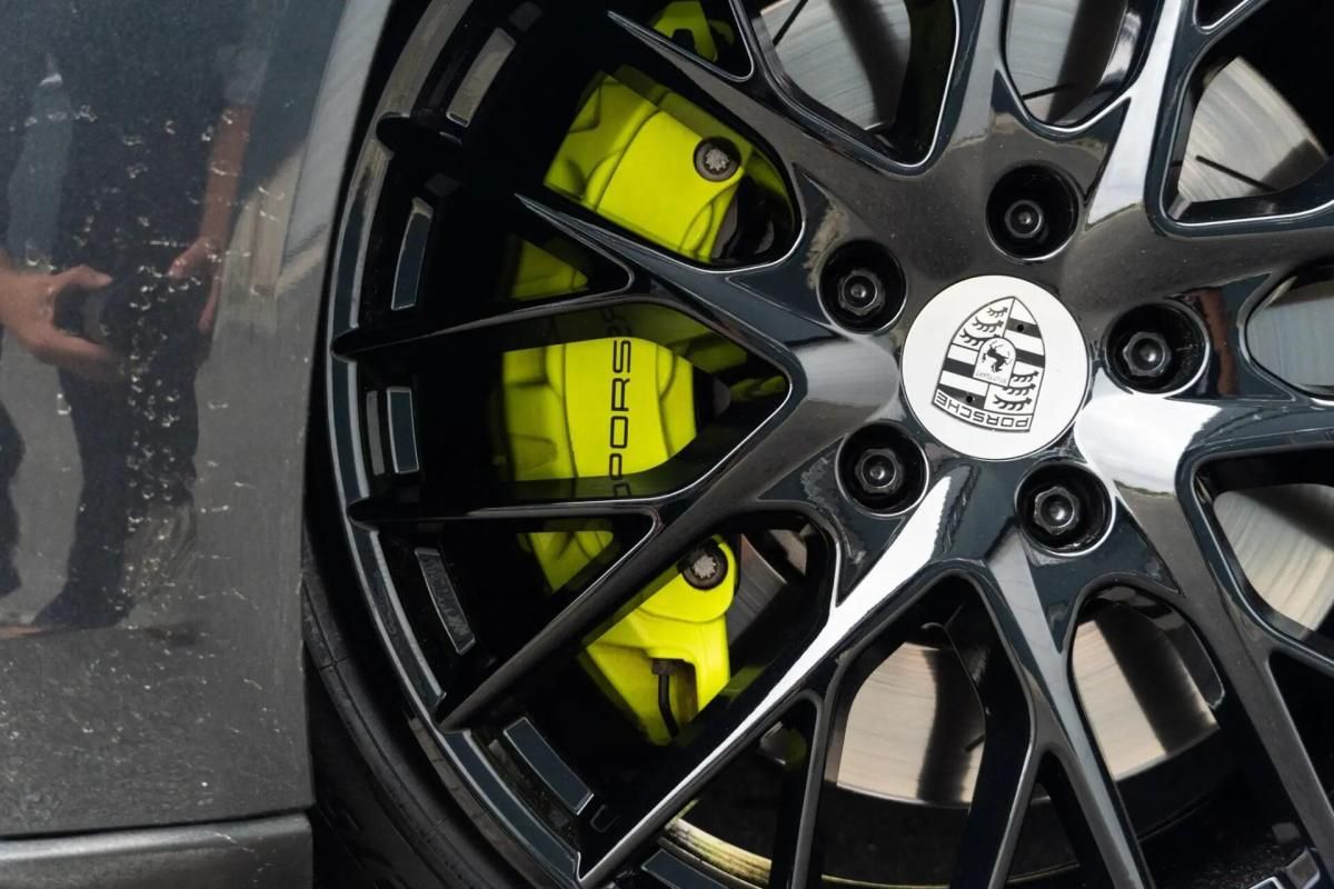 porsche-panamera-sport-turismo-2018-hibrido-a-gasolina-2894cc