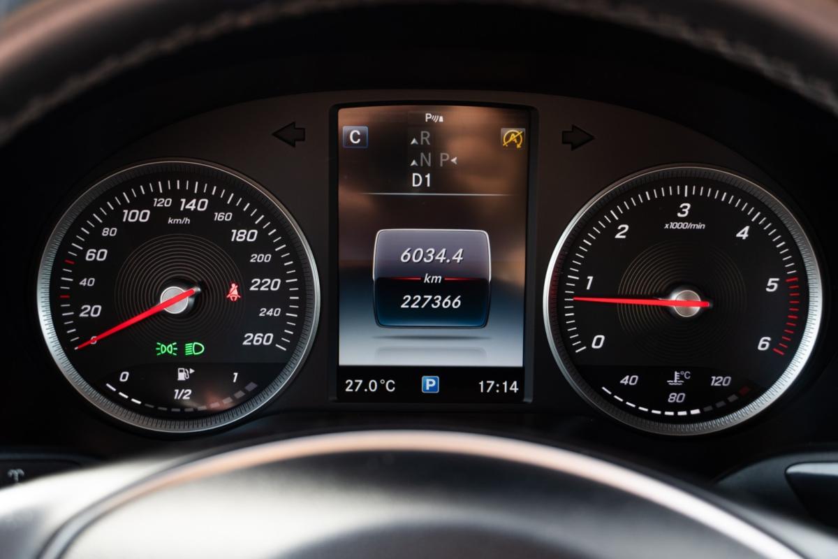 mercedes-benz-glc-2015-diesel-2143cc
