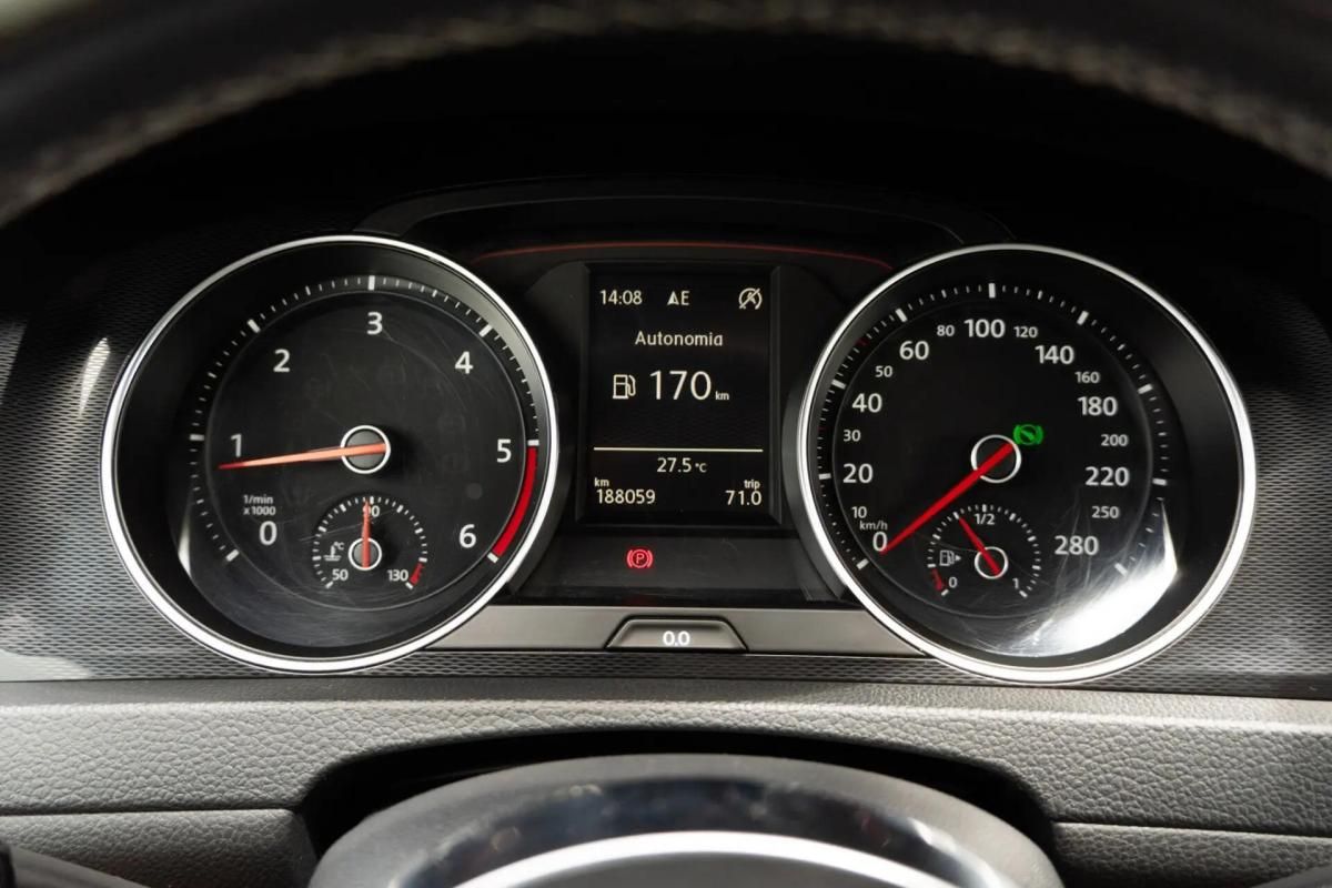 volkswagen-golf-2016-diesel-1968cc