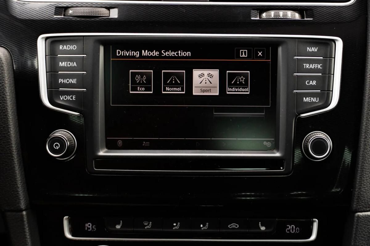 volkswagen-golf-2016-diesel-1968cc