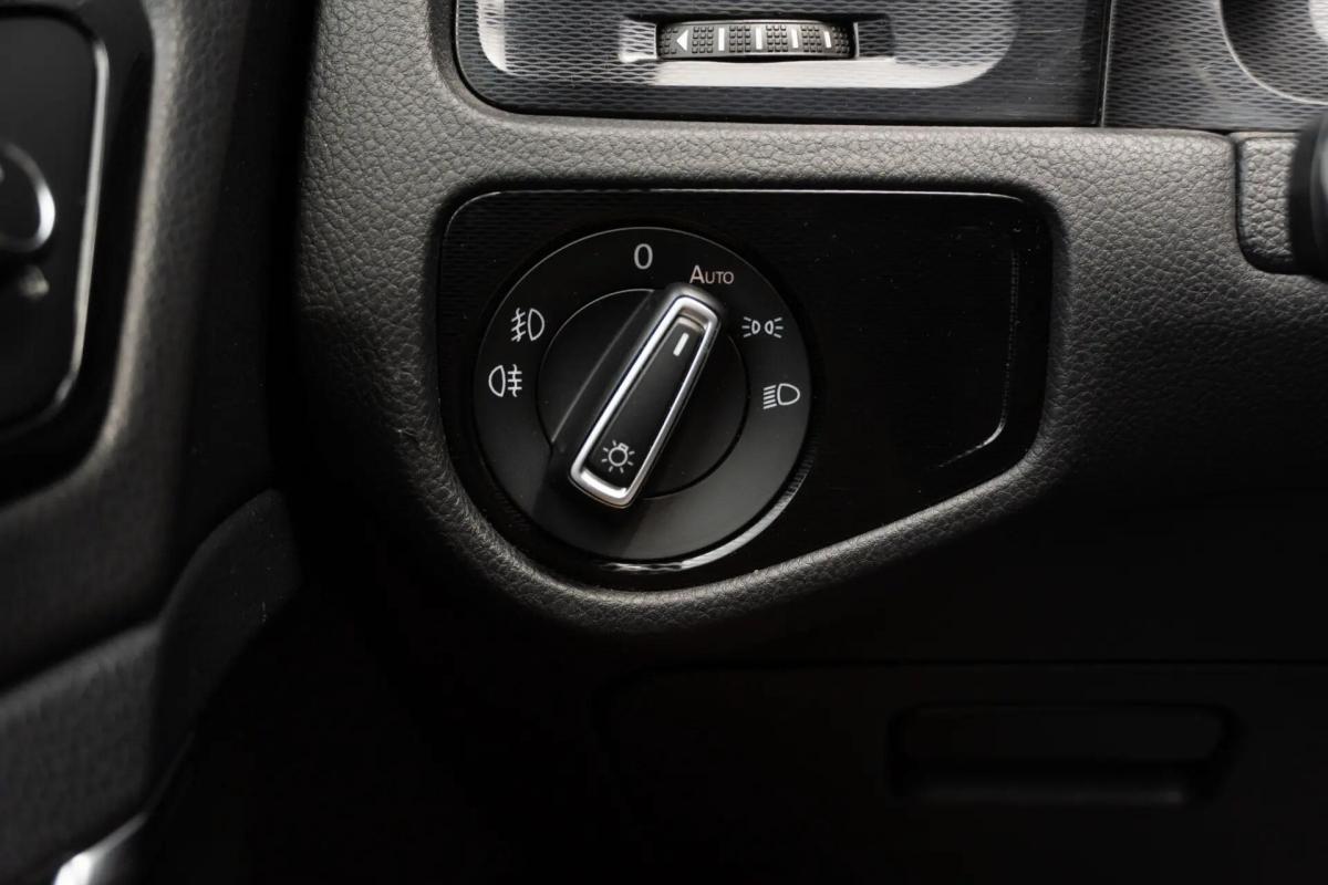 volkswagen-golf-2016-diesel-1968cc