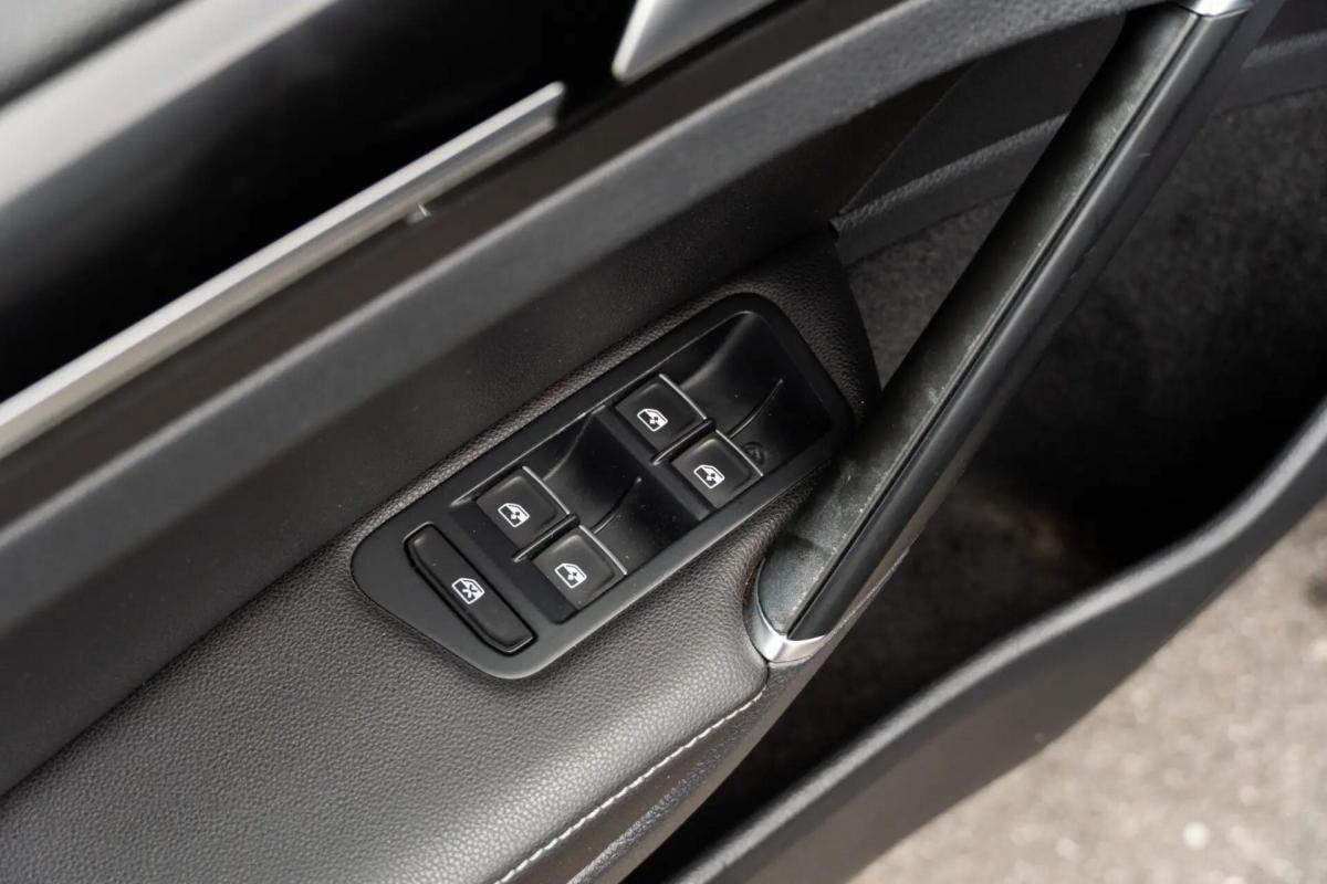 volkswagen-golf-2016-diesel-1968cc