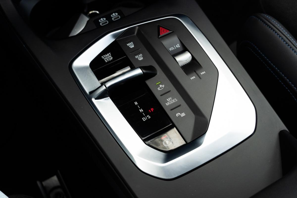 bmw-serie-1-2025-gasolina-1499cc