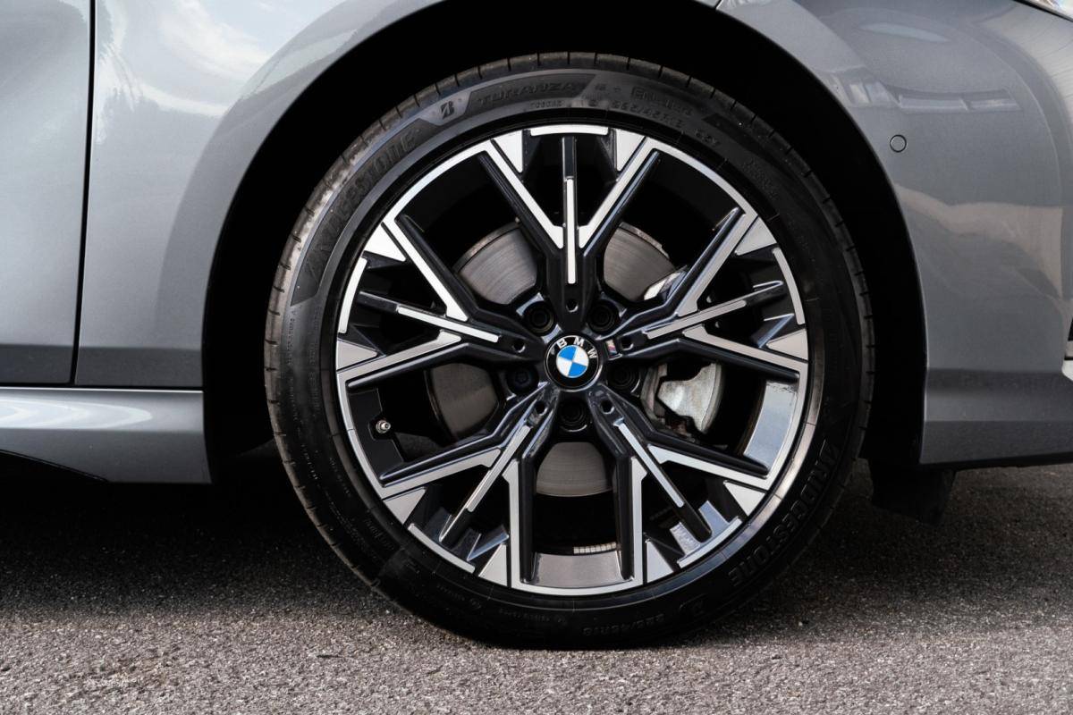 bmw-serie-1-2025-gasolina-1499cc