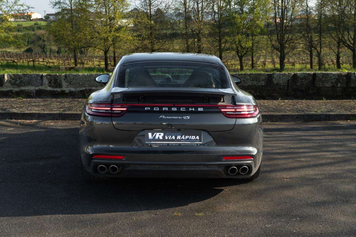 porsche-panamera-2017-diesel-3956cc