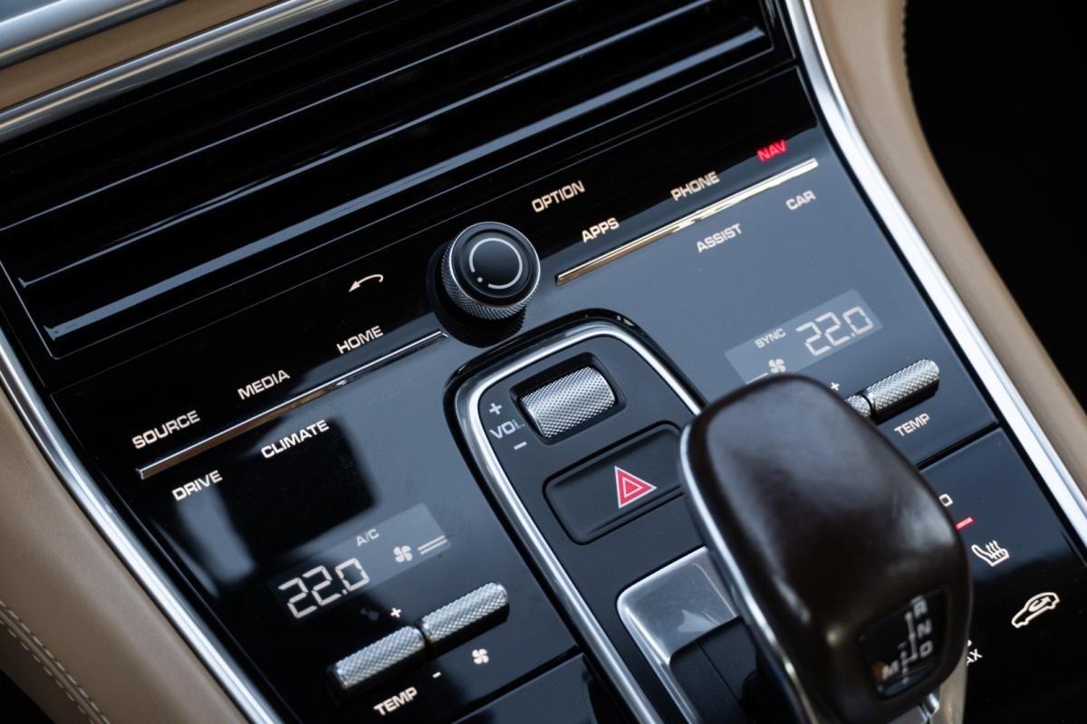 porsche-panamera-2017-diesel-3956cc