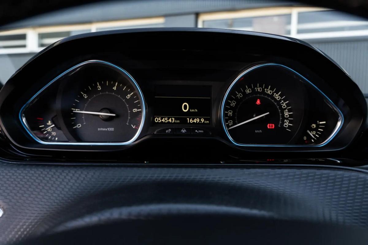 peugeot-2008-2019-gasolina-1199cc