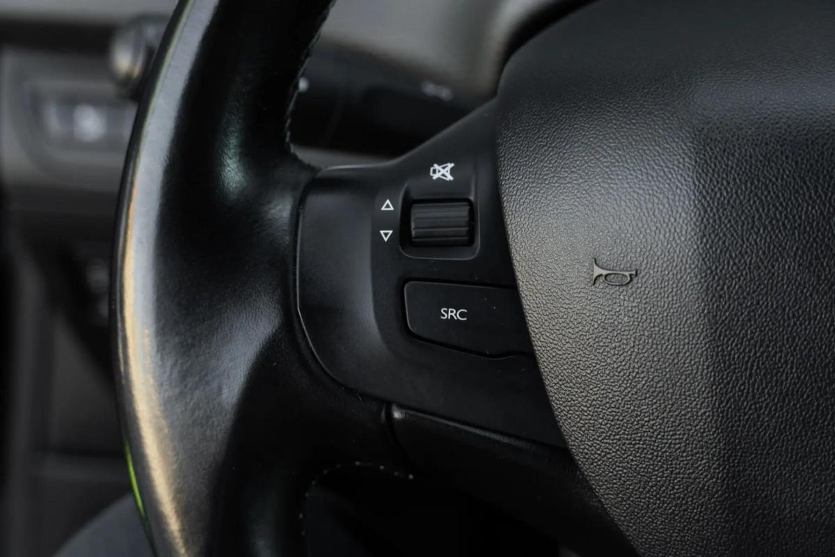 peugeot-2008-2019-gasolina-1199cc
